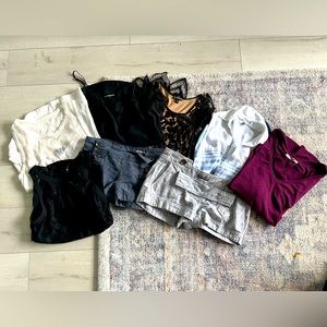 CHEAP EXPRESS CLOTHES BUNDLE Sm/Med